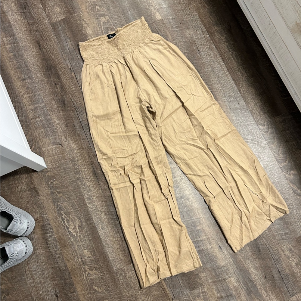 Vici linen blend smocked pants, size medium